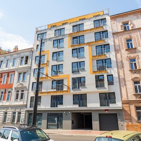 Brand New Two Room Apartment #64 In Elite Rezidence With Free Secure Parking Praha Bagian luar foto