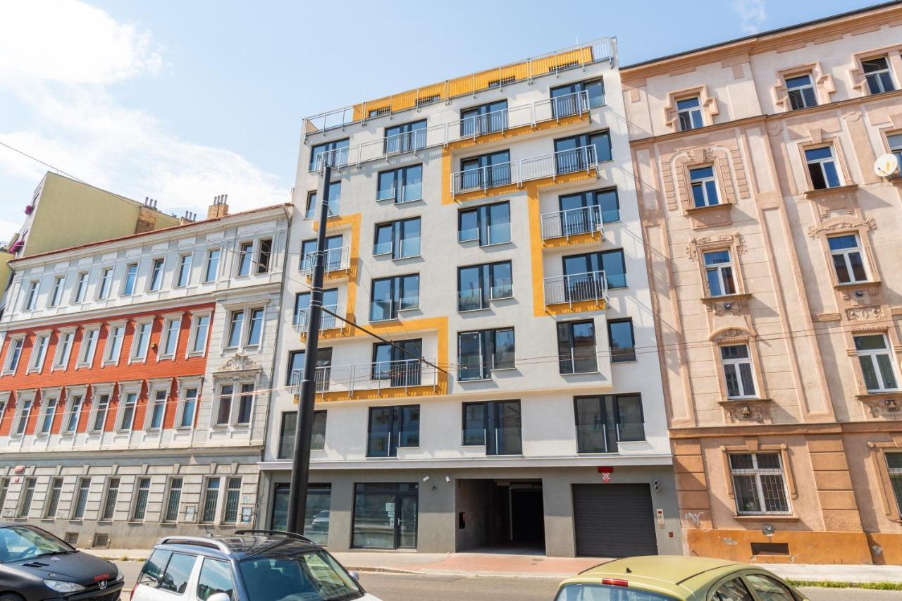 Brand New Two Room Apartment #64 In Elite Rezidence With Free Secure Parking Praha Bagian luar foto